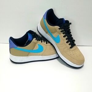 Nike Men's Sneakers with Blue and Tan Accents Size 12